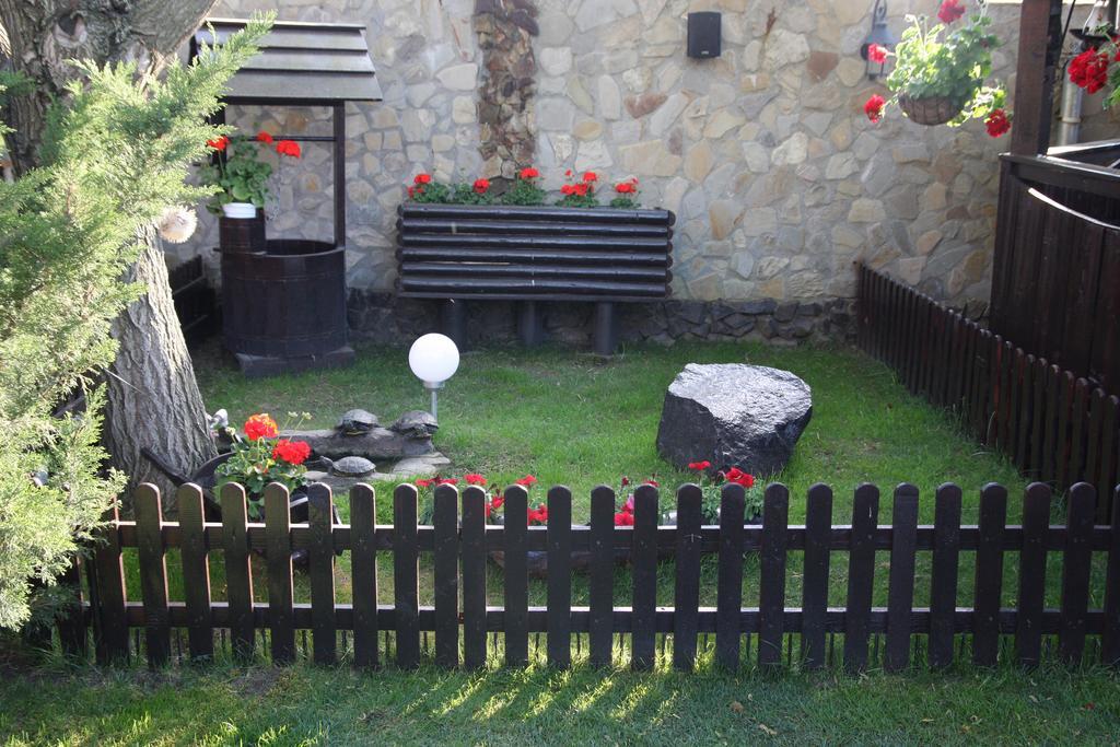 Rixo'S Guesthouse Circea 외부 사진