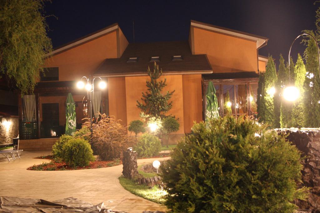 Rixo'S Guesthouse Circea 외부 사진