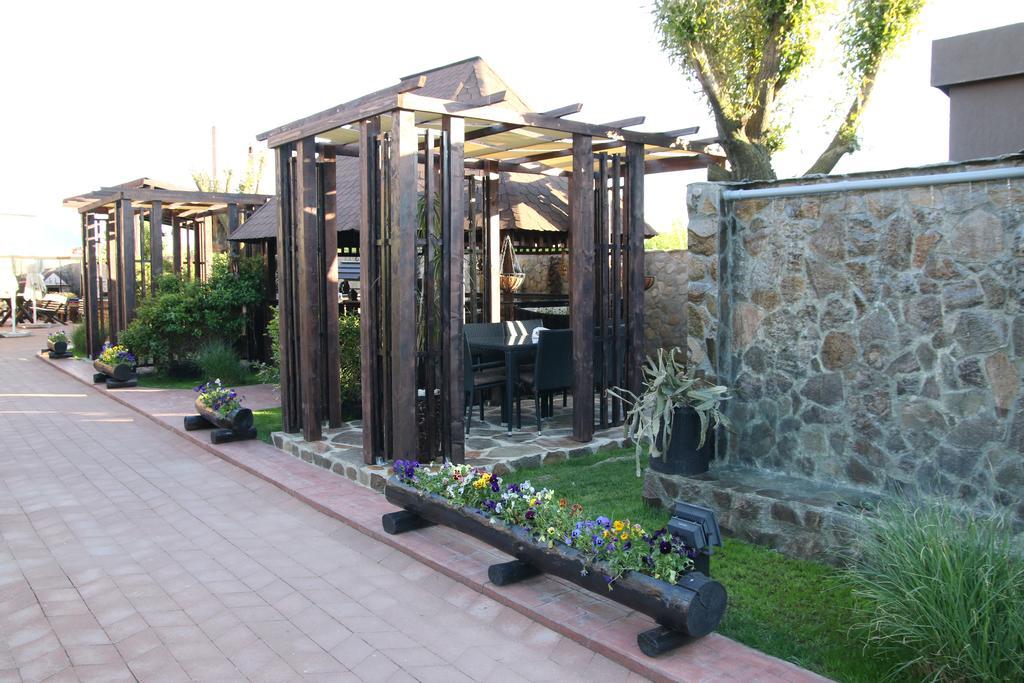 Rixo'S Guesthouse Circea 외부 사진