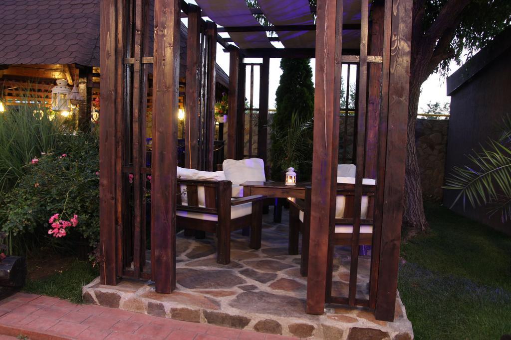 Rixo'S Guesthouse Circea 외부 사진