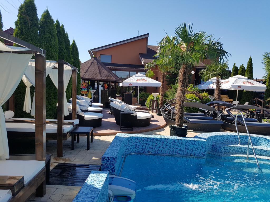 Rixo'S Guesthouse Circea 외부 사진
